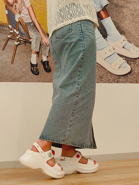 サンダル   SS24 SANDALI (EM0EM01389 CZC) 40％OFF／SALE】【限定モデル】 クロックス crocs レディース