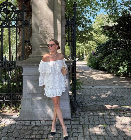 White off-shoulder blouse with embroidery | Loavies