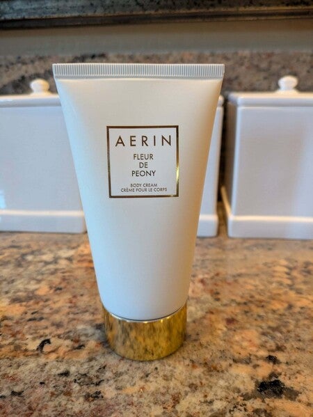 Spellbound Eau de Parfum Spray | Estée Lauder Australia