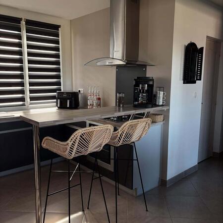 Nunuhai - Lot de 2 tabourets de bar en rotin H68cm