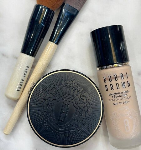BOBBI BROWN Hazy Brown2本、ブラックチョコ2本セット エングレービング | ボビイ ブラウン Bobbi Brown 公式