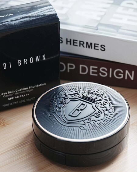 ウェイトレス スキン クッション ファンデーション SPF 40 (PA+++