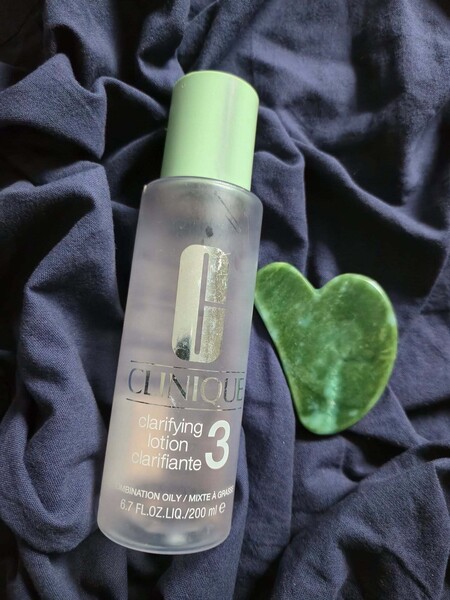 Even Better™ Brightening Moisturizer SPF 20 | Clinique