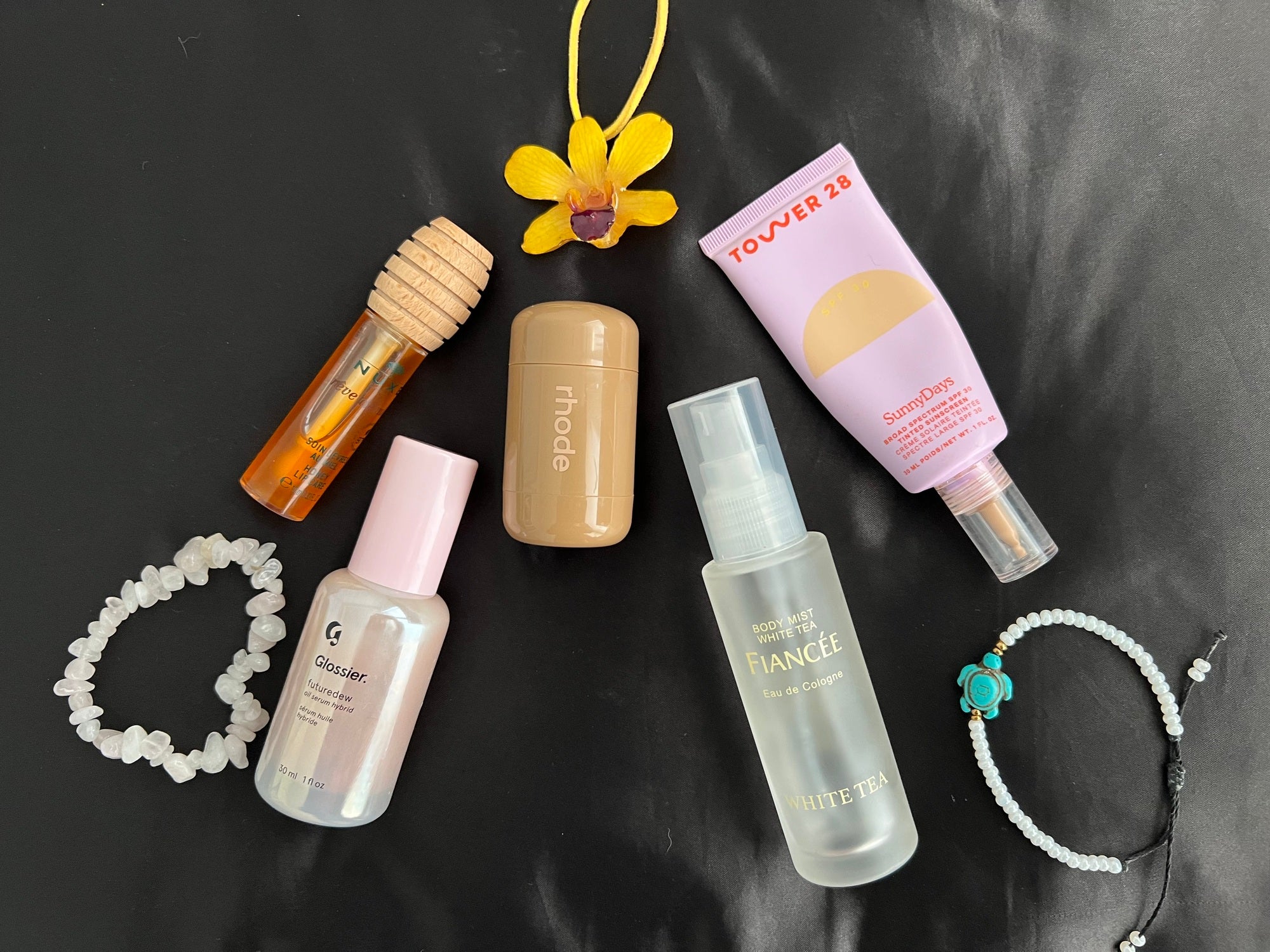 新品未使用⭐️Glossier futuredew オイルセラムハイブリッド Amazon.com: Glossier Futuredew Oil Serum Hybrid 30 ml / 1 fl