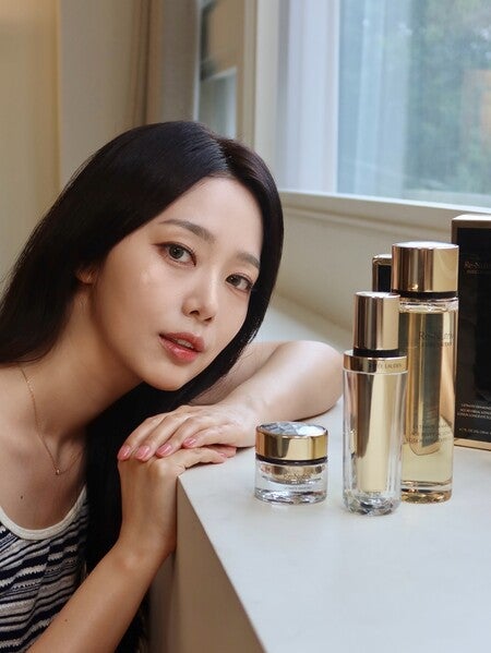 Re-Nutriv Ultimate Diamond Transformative Brilliance Serum