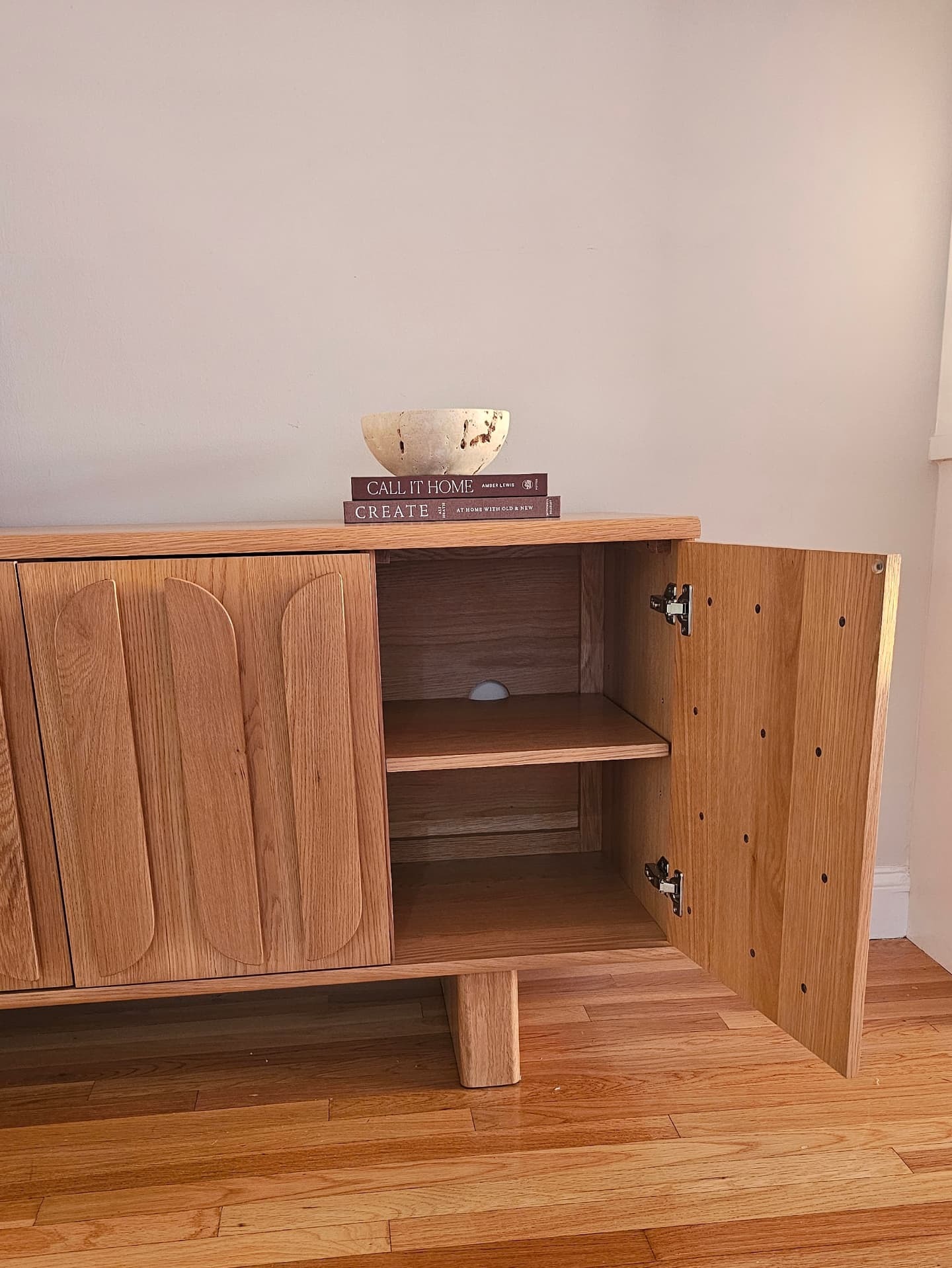 anettaiページ Ansel Natural Oak Sideboard | Article