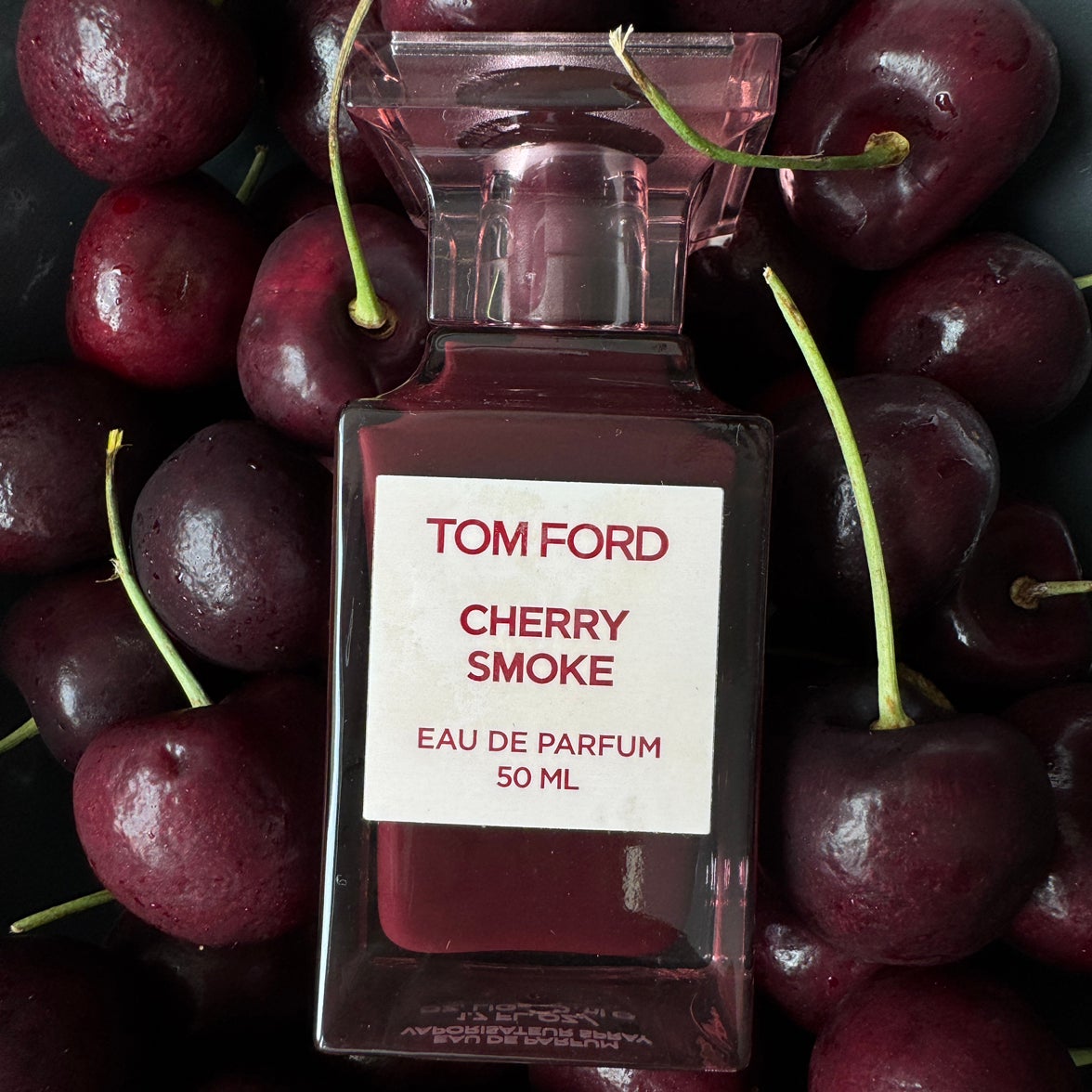 Cherry Smoke Eau de Parfum Fragrance - TOM FORD | Sephora