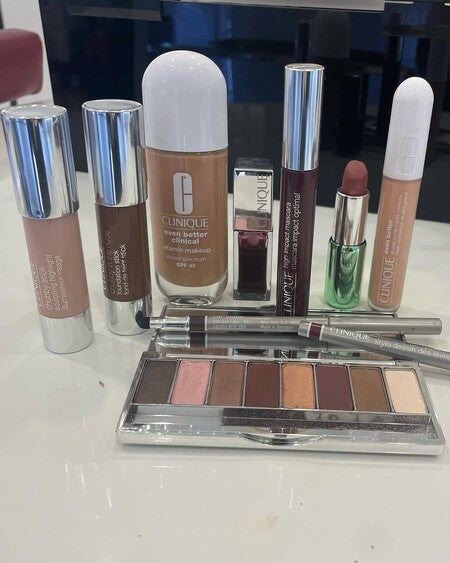 クリニーク チャビースティック 10 クリニーク / チャビー スティック モイスチャライジング リップ