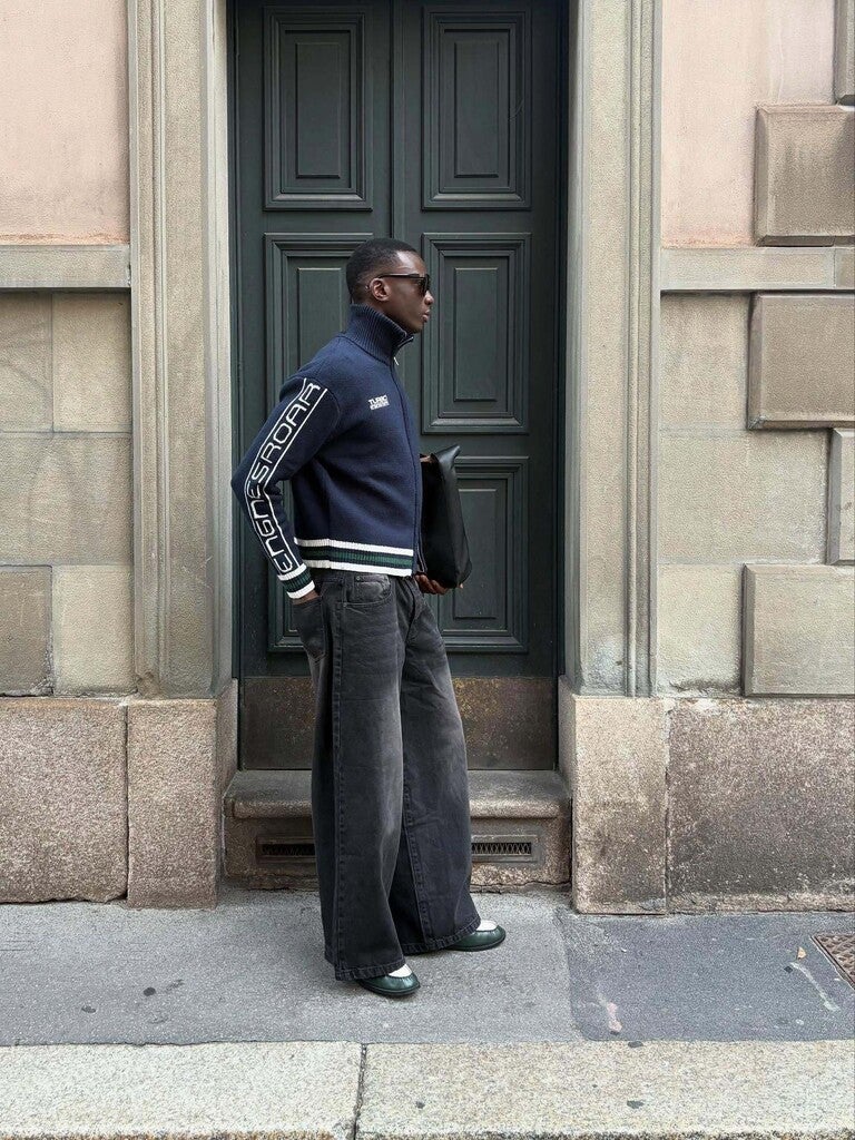 Balloon fit cloth pants with darts