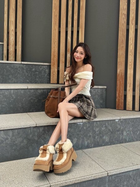 美品! UGG ブラウン 厚底スニーカー UGG アグ スニーカー ゴールデンクッシュ レディース 厚底 W