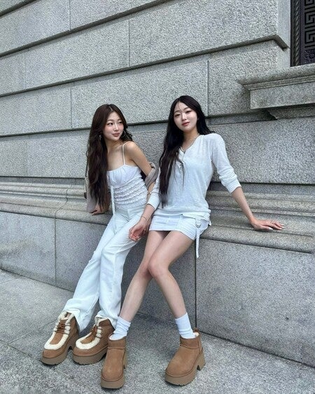 UGG シルバー ダウンブーツ UGG シルバー ダウンブーツ