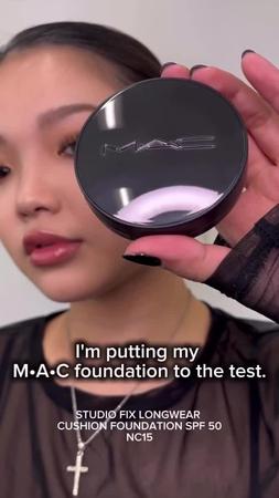 スタジオ パーフェクト SPF 15 モイスチャー ファンデーション