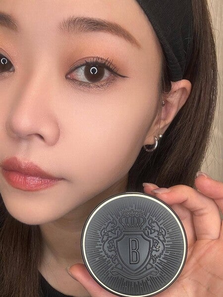 ウェイトレス スキン クッション ファンデーション SPF 40 (PA+++