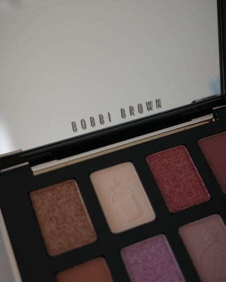 アリス イン ワンダーランド アイシャドウ パレット | ボビイ ブラウン