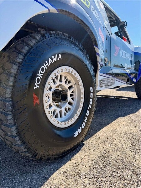 250710-02 YOKOHAMA AVID ENVigorラジアルタイヤ４本 250710-02 YOKOHAMA AVID ENVigorラジアルタイヤ4本 250710-02