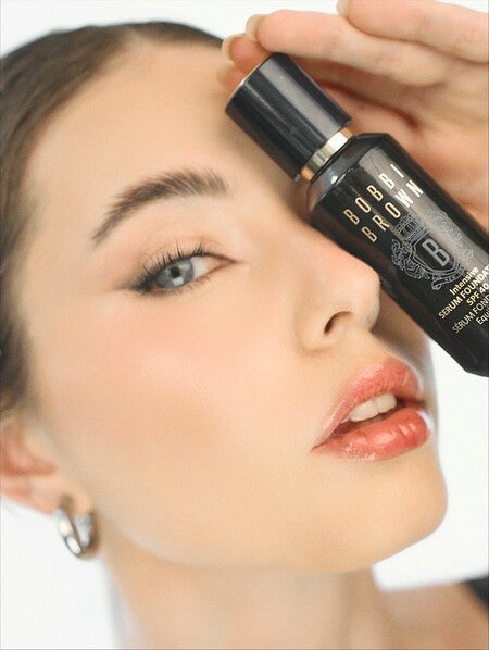 ファンデーション BOBBI BROWNIntensiveSkinSerumFoundation Amazon.com : Bobbi Brown Intensive Serum Foundation SPF 40