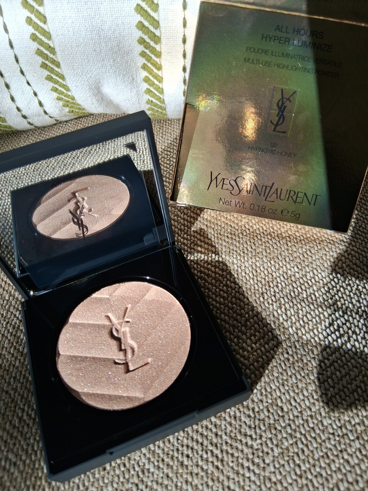 Hyper Luminize Powder Highlighter - Yves Saint Laurent | Sephora