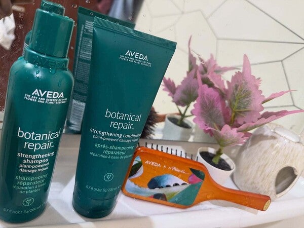 botanical repair™ strengthening shampoo | Aveda