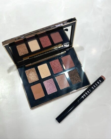 アリス イン ワンダーランド アイシャドウ パレット | ボビイ ブラウン