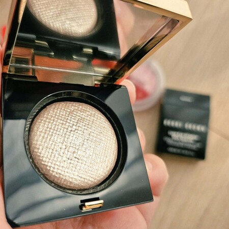 リュクス アイシャドウ | ボビイ ブラウン Bobbi Brown 公式