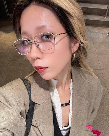 スキン モイスチャー ソリューション | ボビイ ブラウン Bobbi Brown