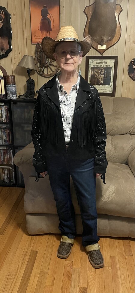 Idyllwind Women's Blair Fringe and Studded Faux Suede Snap Jacket