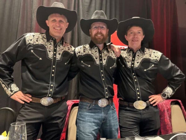 Scully Men's Embroidered Gunfighter Long Sleeve Pearl Snap Western