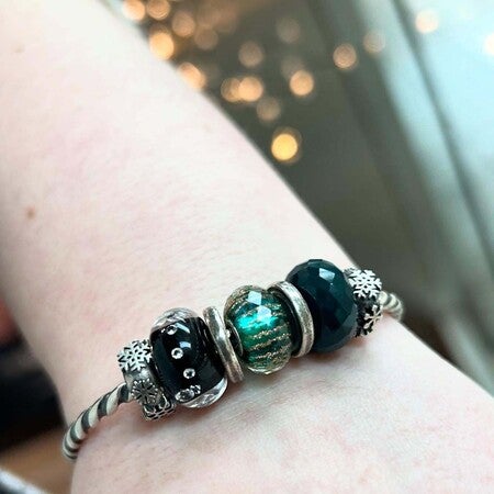 ダイヤモンドビーズブラック – トロールビーズ