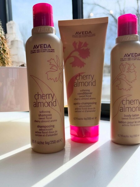 チェリー アーモンド シリーズ CA ボディ ローション | アヴェダ Aveda
