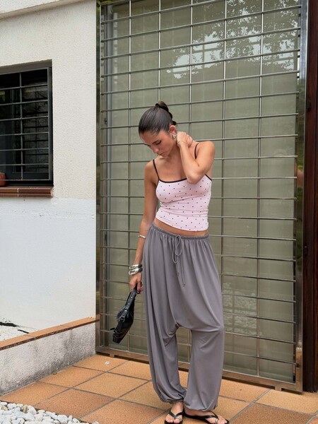 Flowing drop crotch pants - Women | Bershka